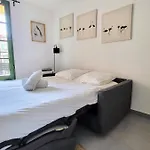 Wehost - Flamingo Nizza