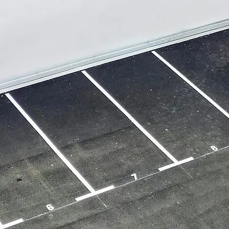 Flamingo 2pax-wifi-nice Port Apartment *