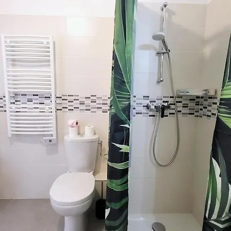 Wehost - Flamingo Apartmán *